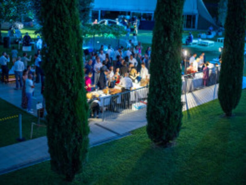 La nuova Cayenne - Further, together