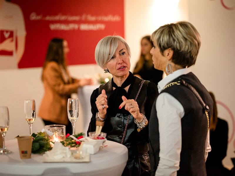 Women Happy Hour di Natale