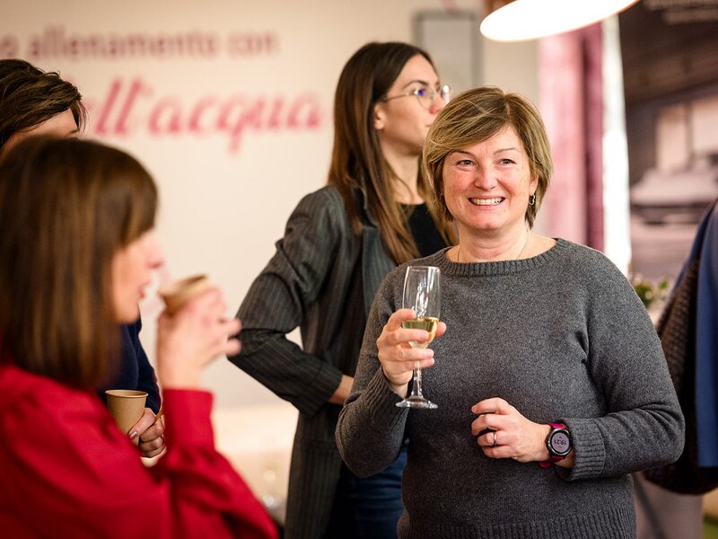 Women Happy Hour di Natale