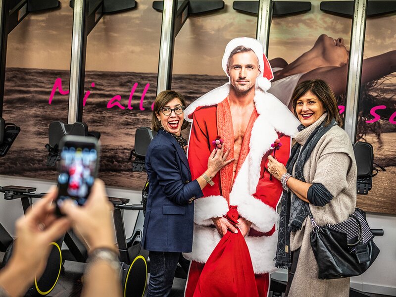 Women Happy Hour di Natale