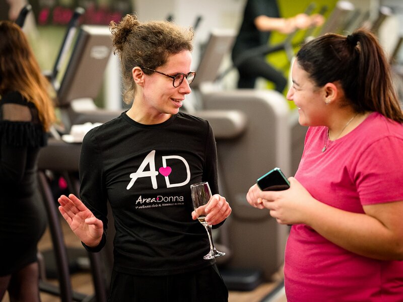 Women Happy Hour di Natale