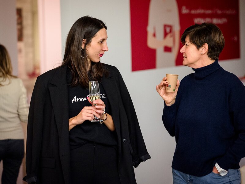 Women Happy Hour di Natale